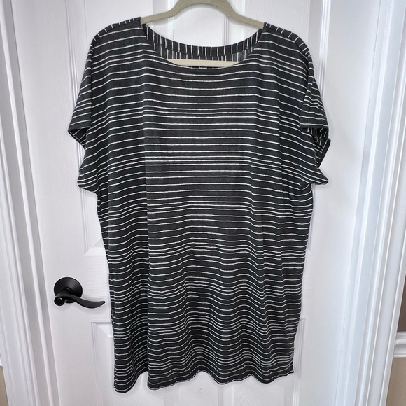 ⭐️ Eileen Fisher 100% Linen Grey & White Striped Boatneck Split Hem Tunic LARGE - Picture 5 of 14